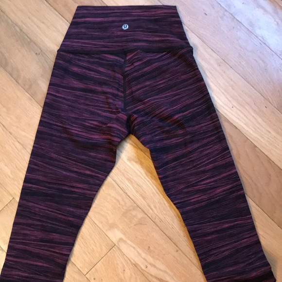 Lululemon Wunder under crop - Picture 2 of 4